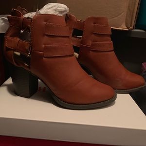 Ankle Booties Just Fab size 8 worn once!